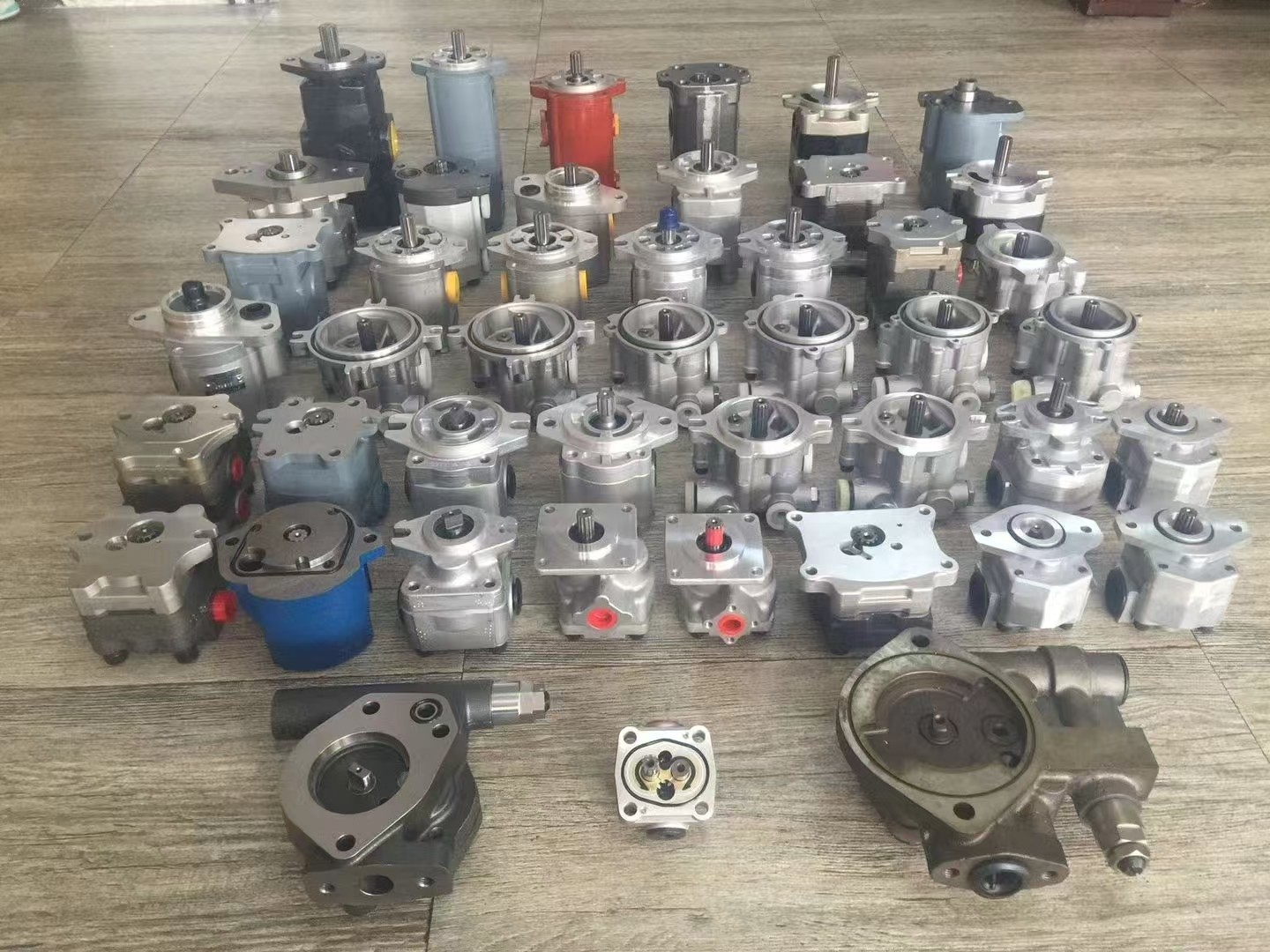 চীন Guangzhou Gangwo Engineering Machinery Parts Department সংস্থা প্রোফাইল