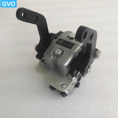 702-16-04250 7021604250 Excavator Parts Walking Foot Valve Pedal Assembly For PC120-6 PC200-6 PC210 PC240-8 PC360-6 PC360-7 PC360-8 পিসি120-6 পিসি200-6 পিসি210 পিসি240-8 পিসি360-6 পিসি360-7
